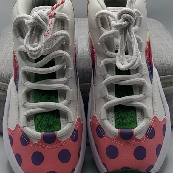 Reebok x Hasbro Classic Question Mid Iverson Candy Land GZ0082 (GS) Boys Size 1 - Picture 6 of 9